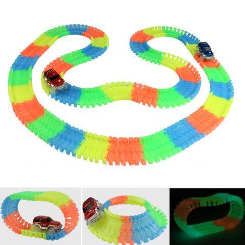 Magic Tracks - Glowing Racing Set